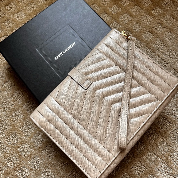 YSL Pouch - Picture 11 of 12